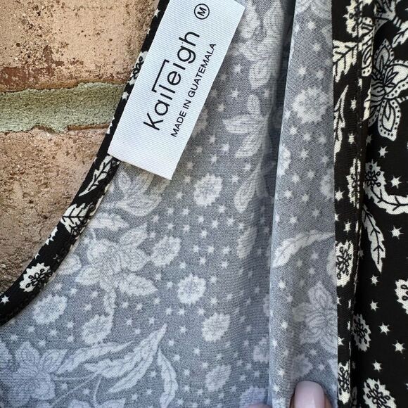 Floral Black and White Dress - Picture 5 of 7